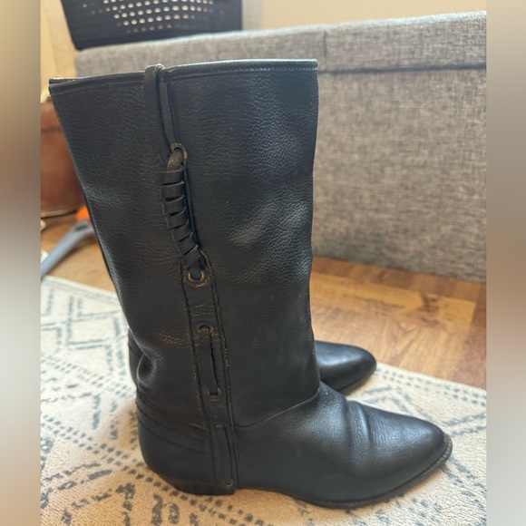 Women’s Vintage Black Leather Boots - Picture 4 of 9